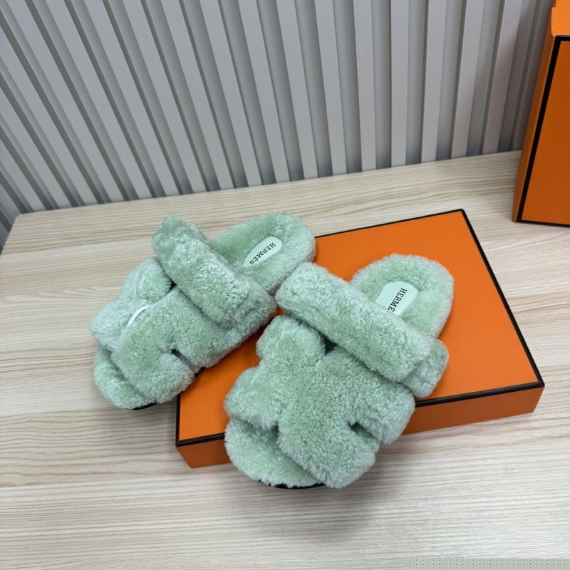 H**mes slippers